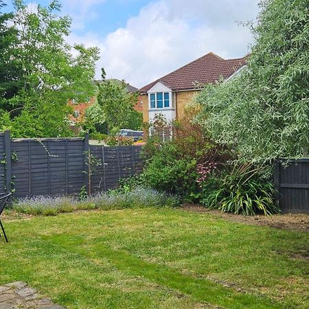 Potter'S Escape-Walking Distance From The Studios! Abbots Langley Exteriér fotografie